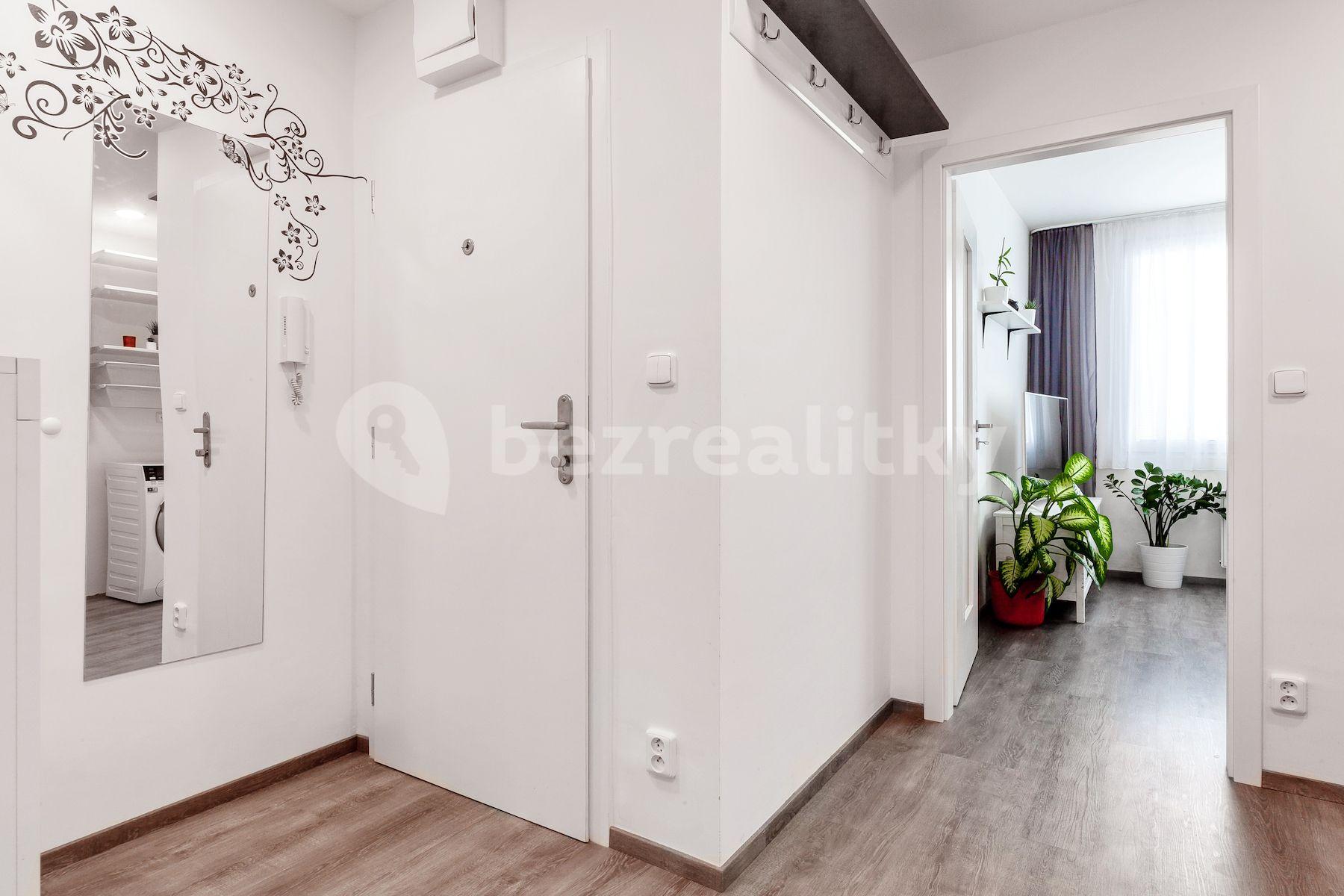 Predaj bytu 4-izbový 97 m², Zelený pruh, Praha, Praha