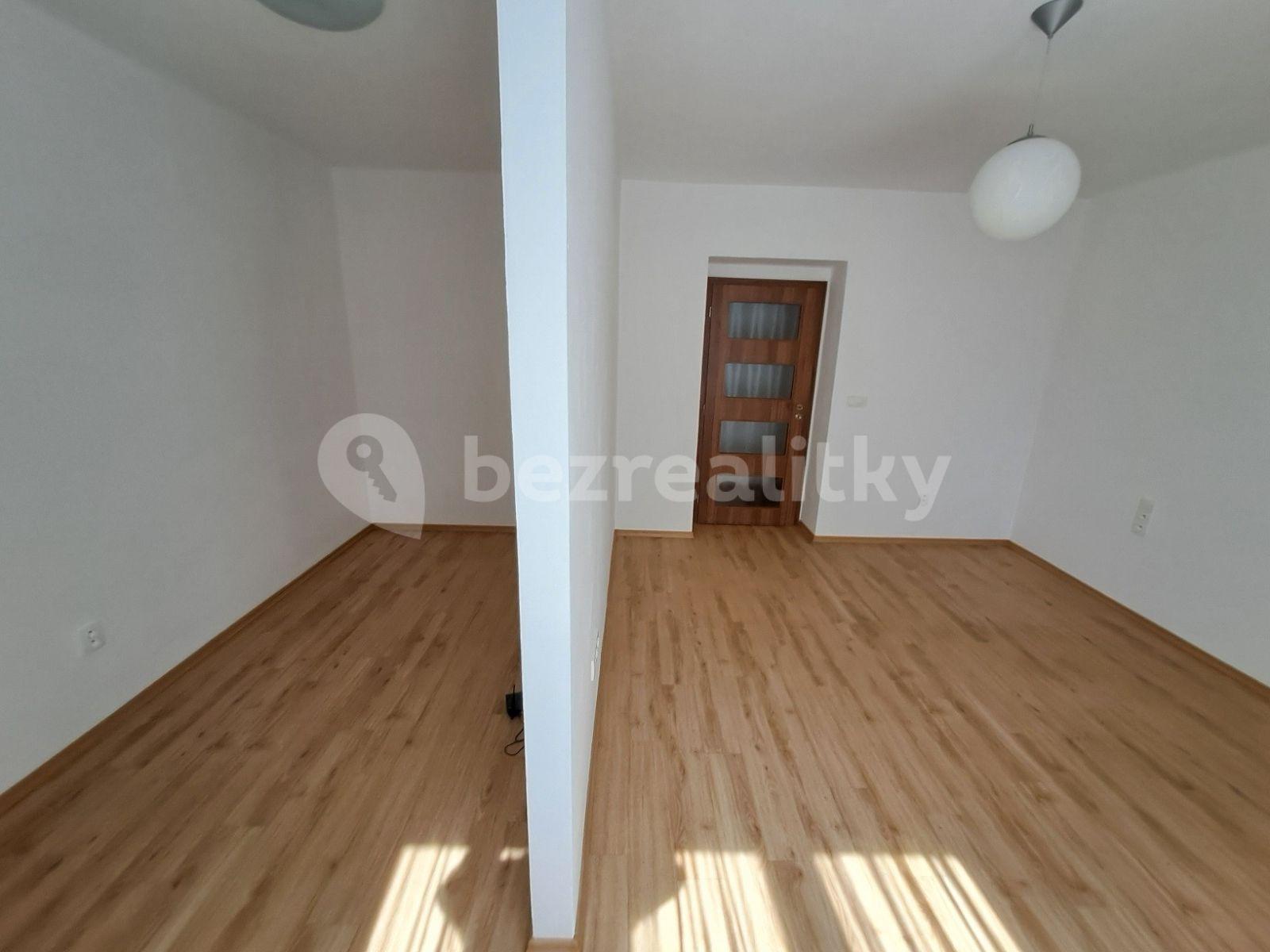 Predaj bytu 3-izbový 74 m², Příčná, Čerčany, Středočeský kraj