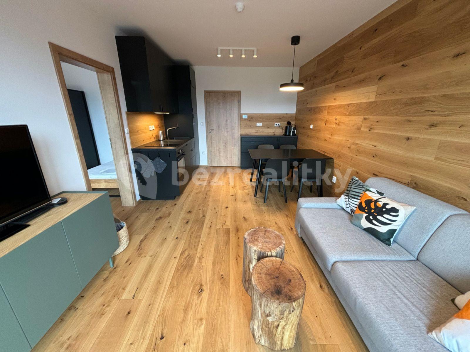 Prenájom bytu 2-izbový 54 m², Benecko, Benecko, Liberecký kraj