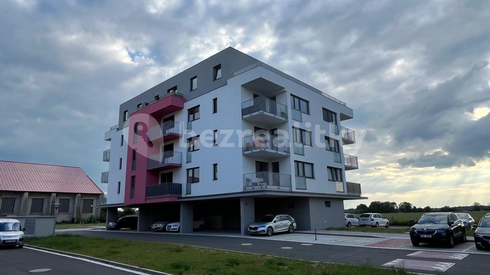 Prenájom bytu 2-izbový 55 m², U Kasáren, Dašice, Pardubický kraj