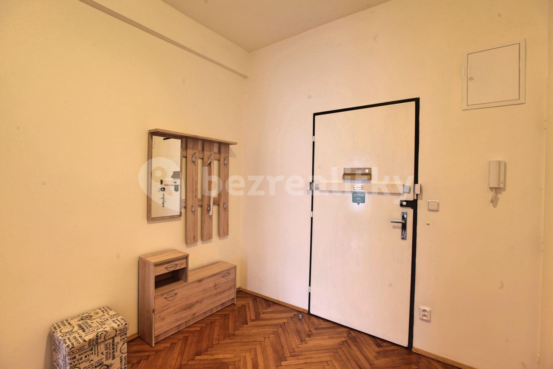 Prenájom bytu 2-izbový 63 m², Krakovská, Praha, Praha