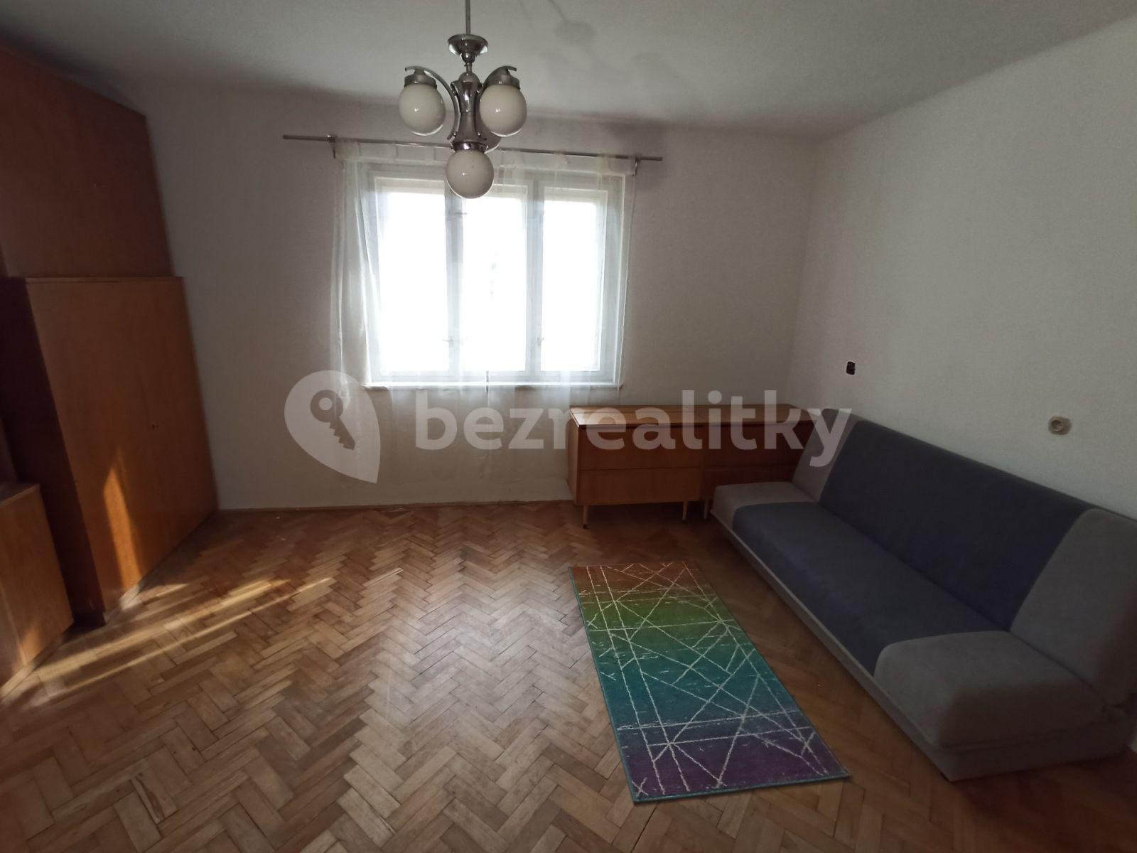 Prenájom bytu 2-izbový 65 m², Kuklenská, Hradec Králové, Královéhradecký kraj