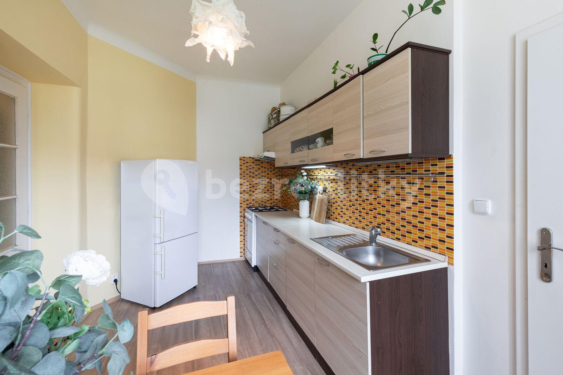 Predaj bytu 2-izbový 62 m², Železničářů, Praha, Praha