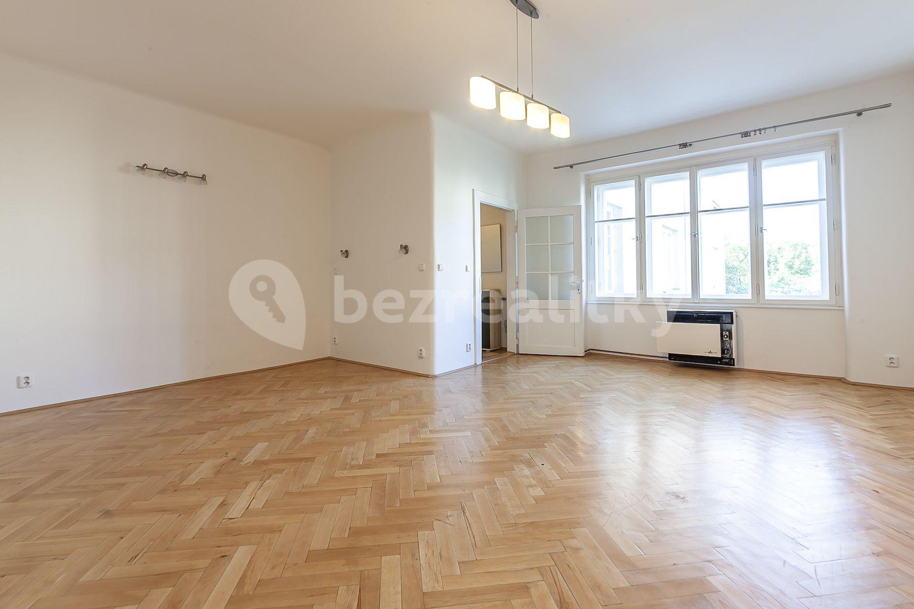 Predaj bytu 2-izbový 62 m², Železničářů, Praha, Praha