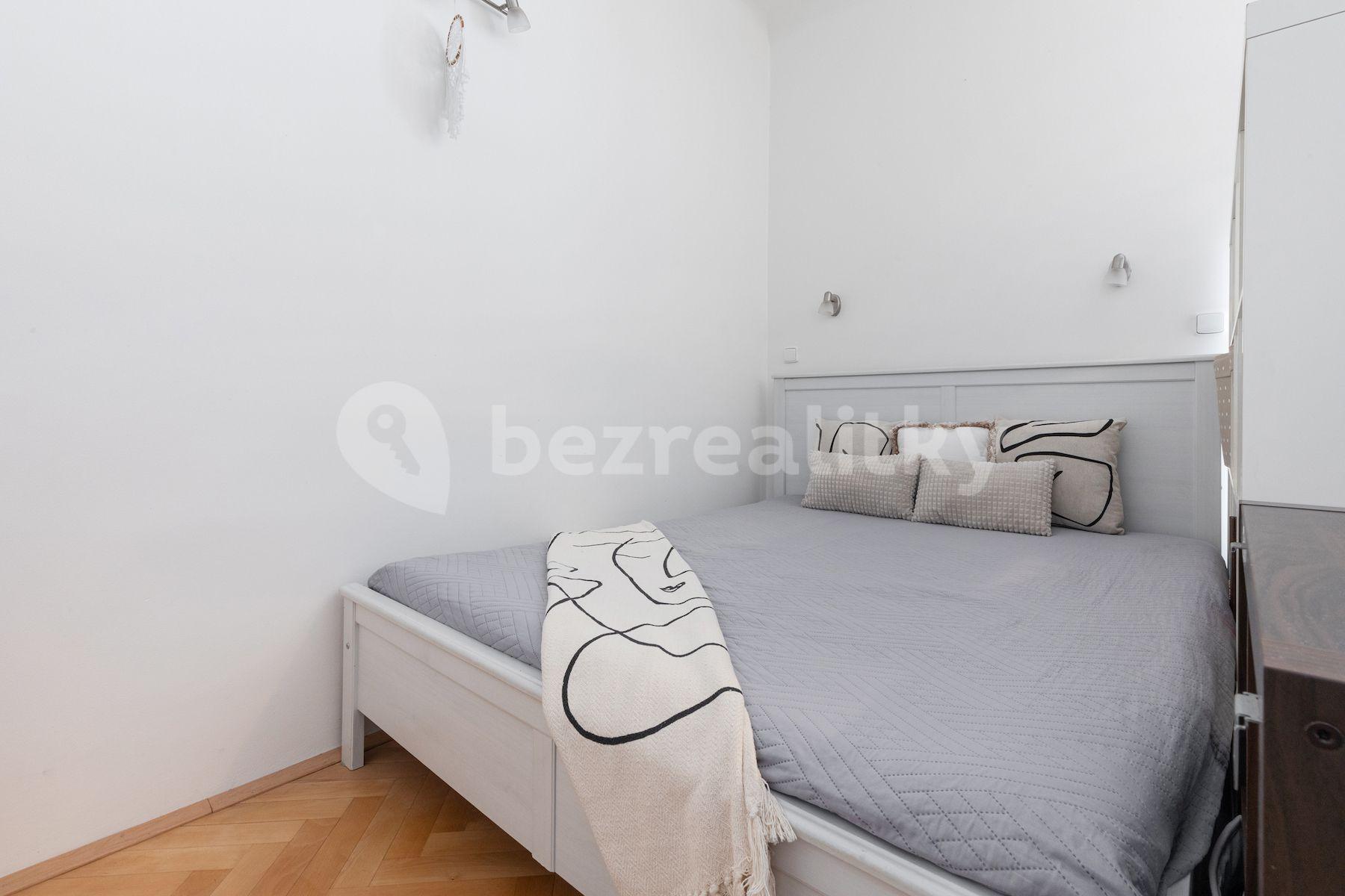 Predaj bytu 2-izbový 62 m², Železničářů, Praha, Praha