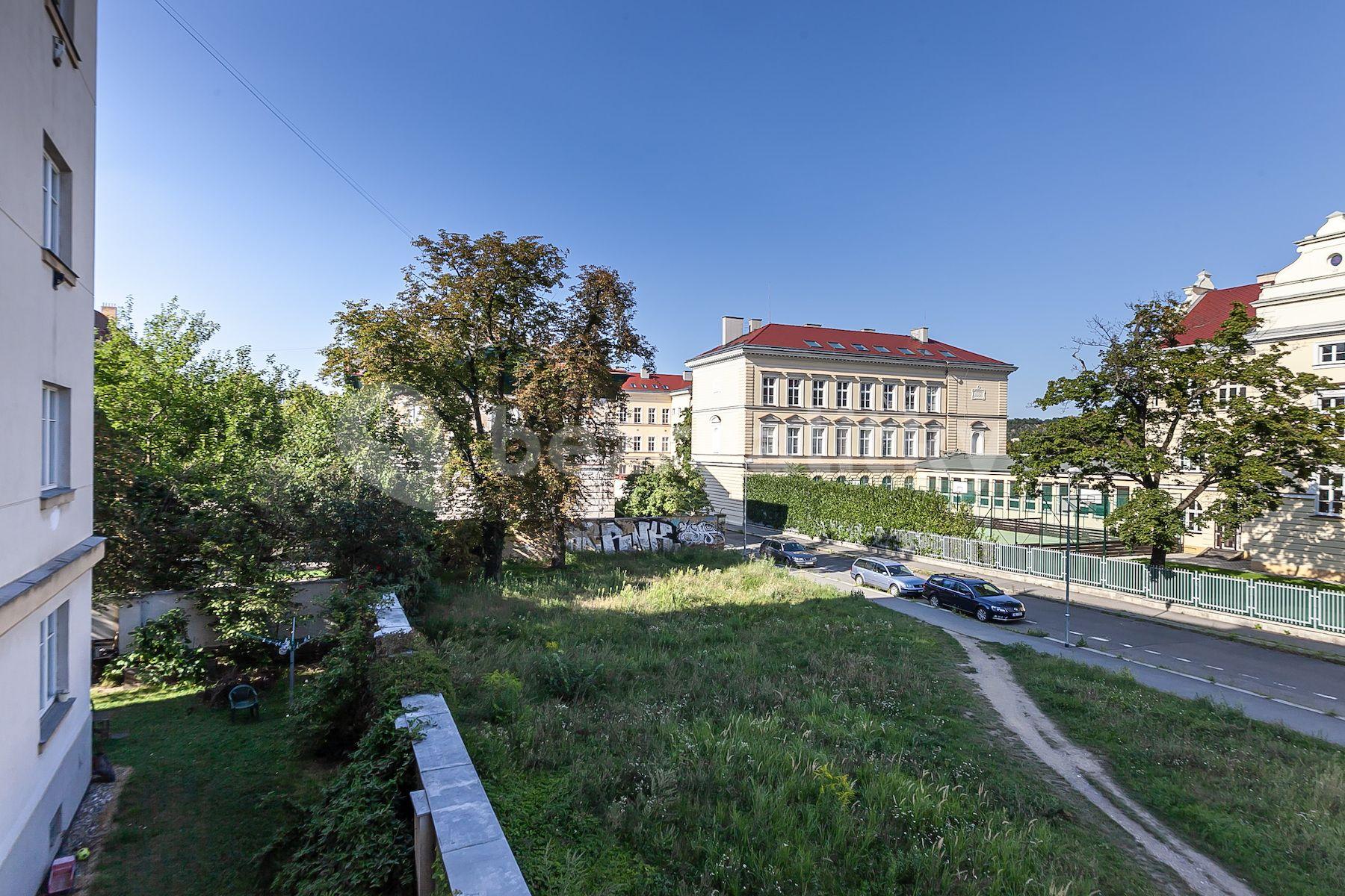 Predaj bytu 2-izbový 62 m², Železničářů, Praha, Praha