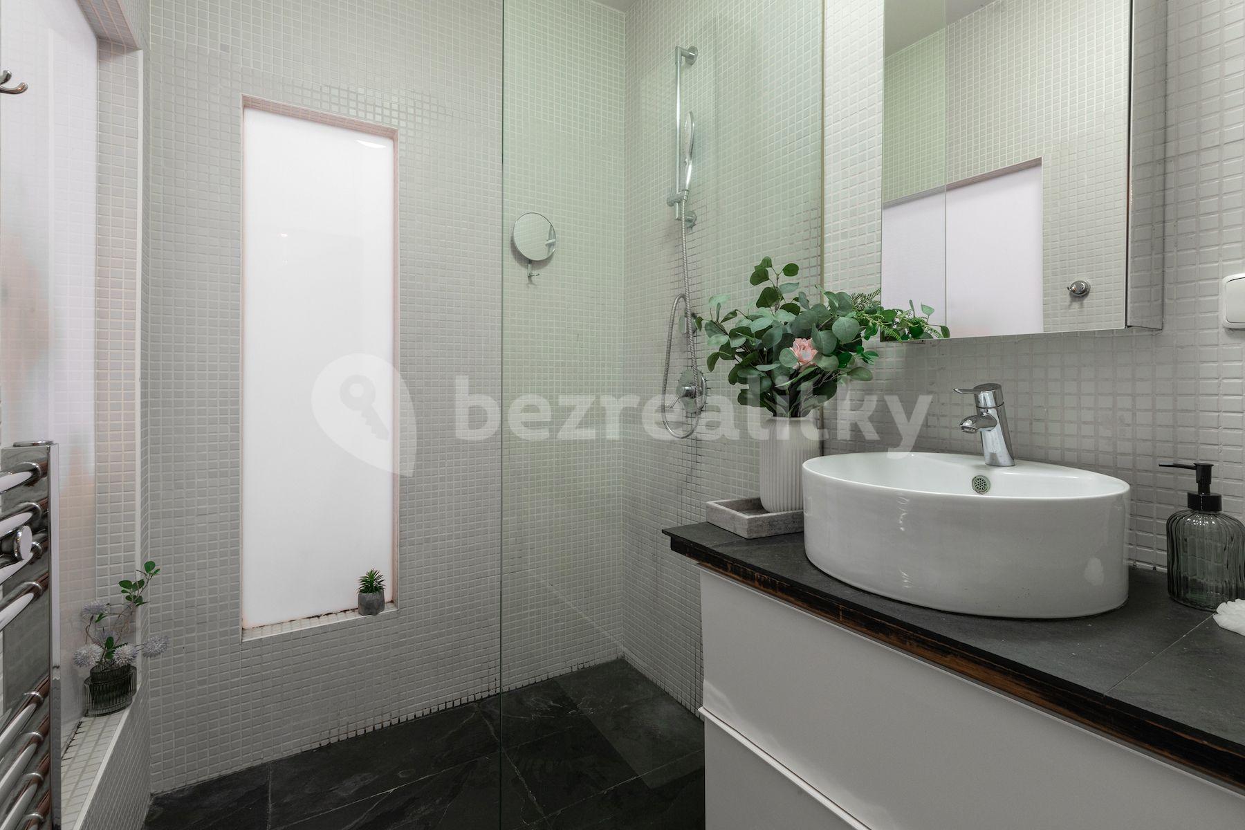 Predaj bytu 1-izbový 54 m², Neklanova, Praha, Praha