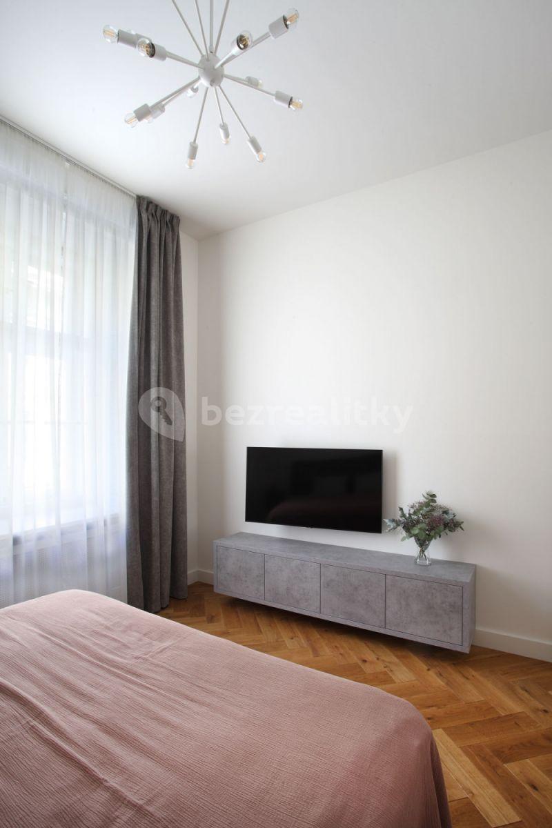 Prenájom bytu 2-izbový 64 m², Dlážděná, Praha, Praha