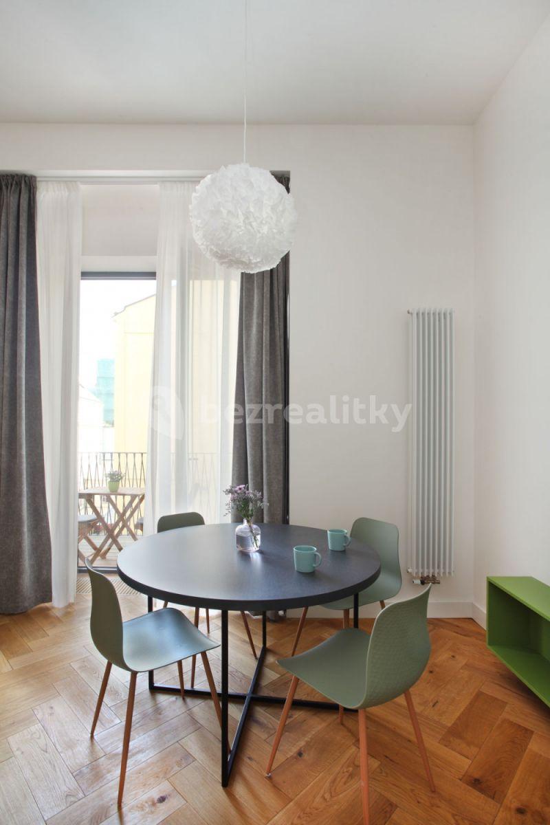 Prenájom bytu 2-izbový 64 m², Dlážděná, Praha, Praha