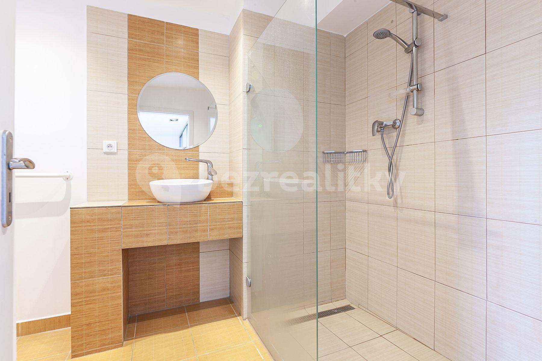 Predaj bytu 2-izbový 95 m², Štefánikova, Praha, Praha