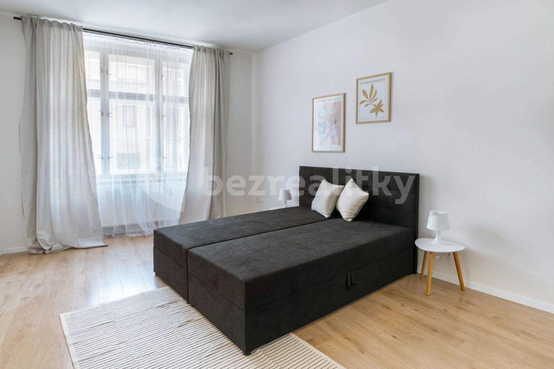 Prenájom bytu 3-izbový 85 m², Košická, Praha, Praha