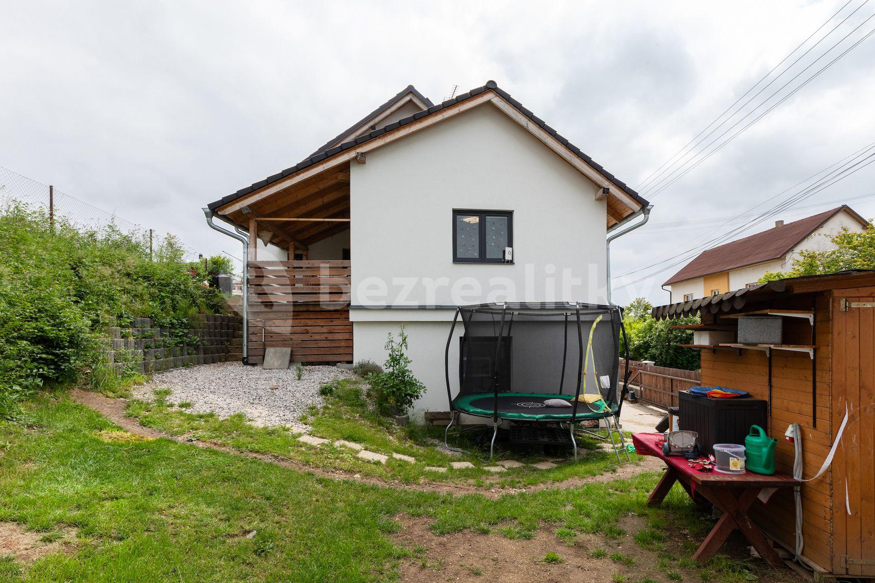 Predaj domu 211 m², pozemek 374 m², Říčanská, Všestary, Středočeský kraj