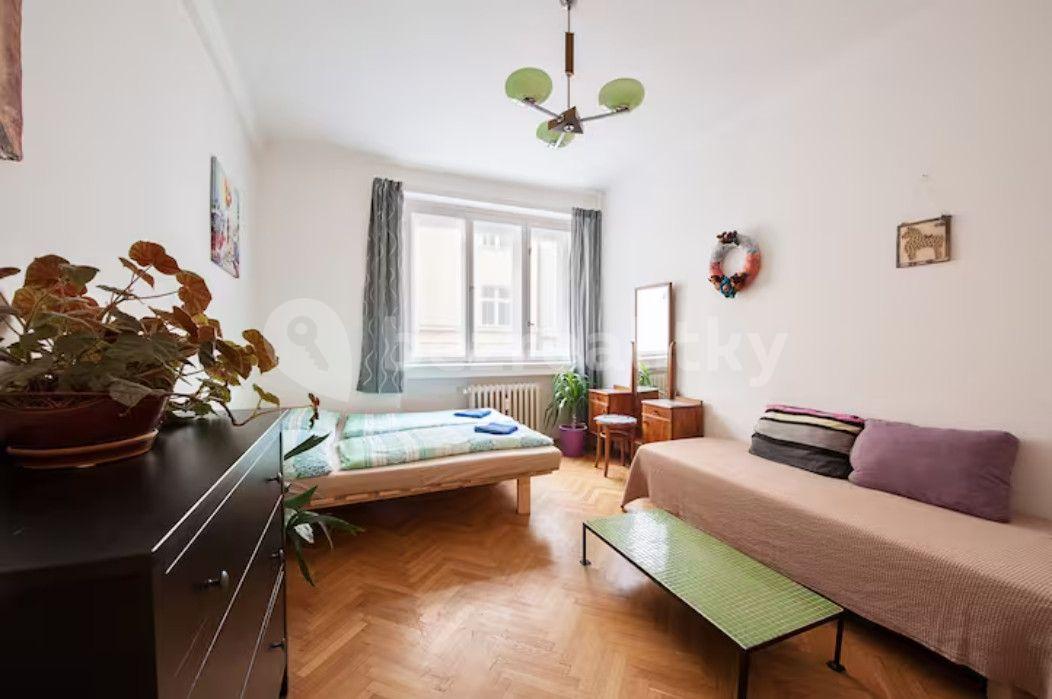 Prenájom bytu 3-izbový 72 m², Vrázova, Praha, Praha