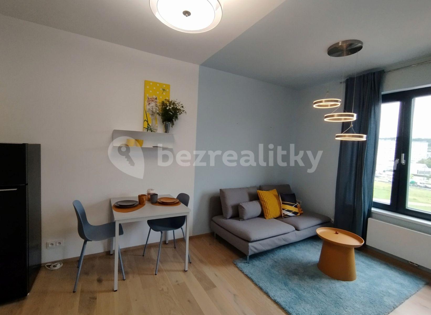 Prenájom bytu 2-izbový 40 m², Růžodolská, Praha, Praha