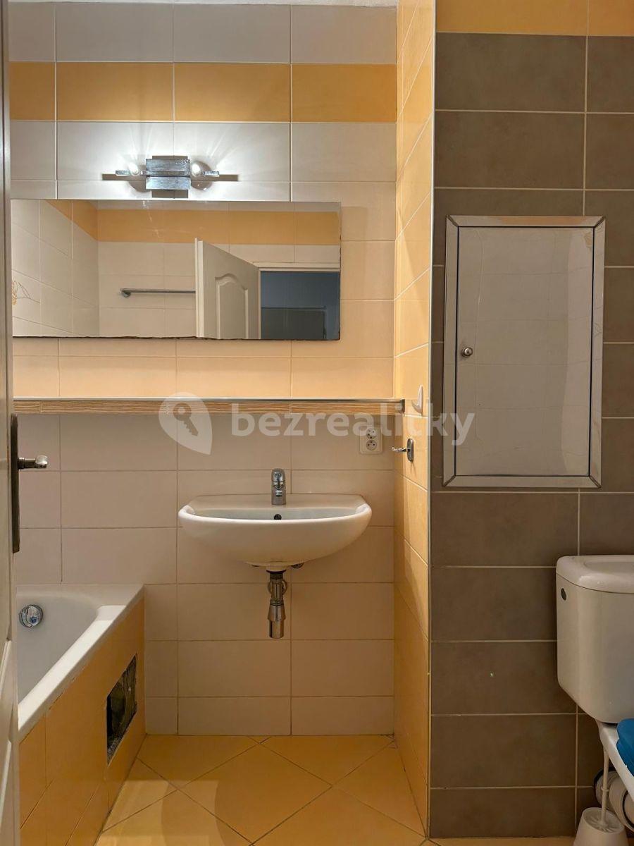 Predaj bytu 3-izbový 55 m², Bohušovická, Praha, Praha