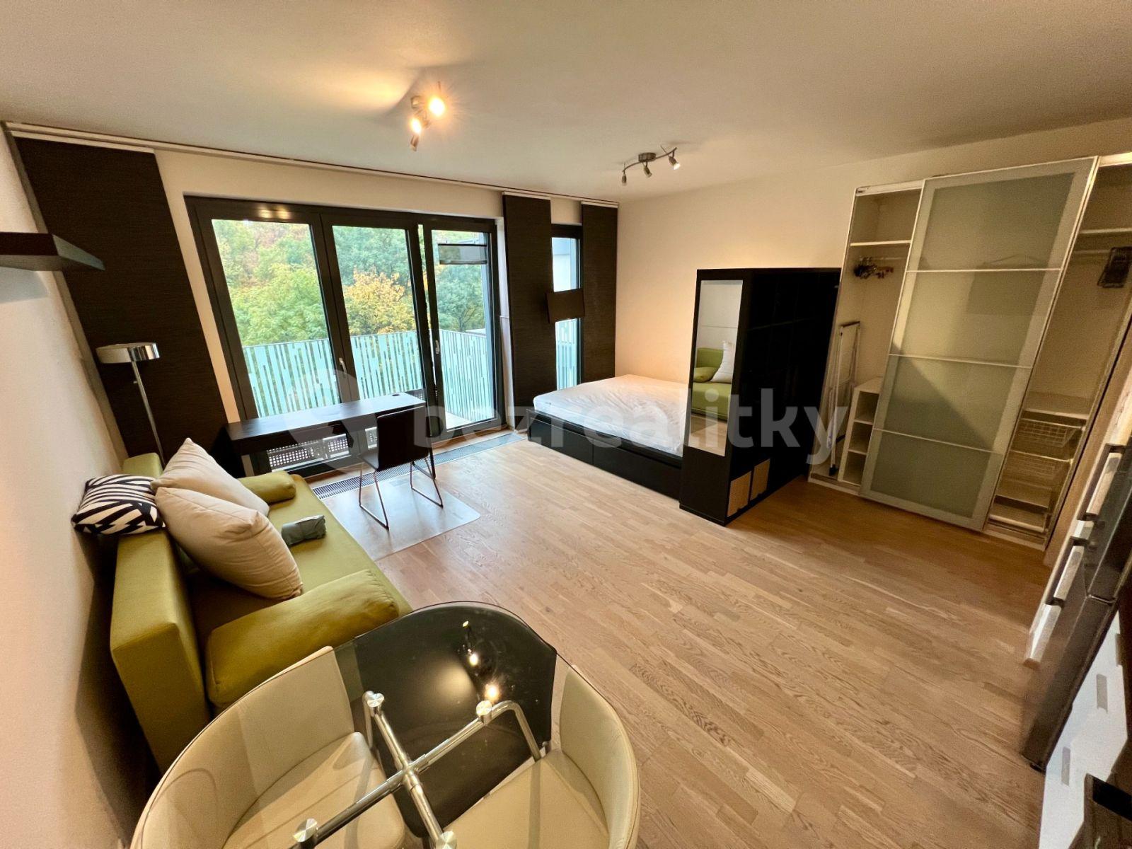 Prenájom bytu 1-izbový 36 m², Praha, Praha