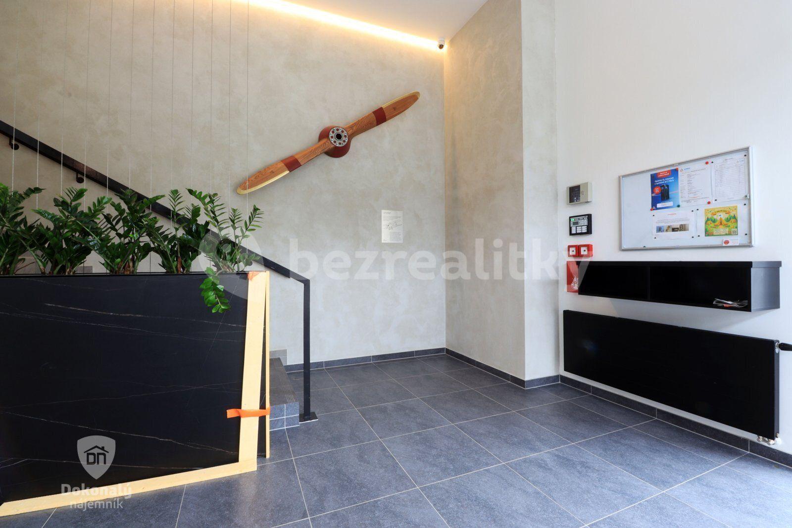 Prenájom bytu 2-izbový 57 m², Malkovského, Praha, Praha