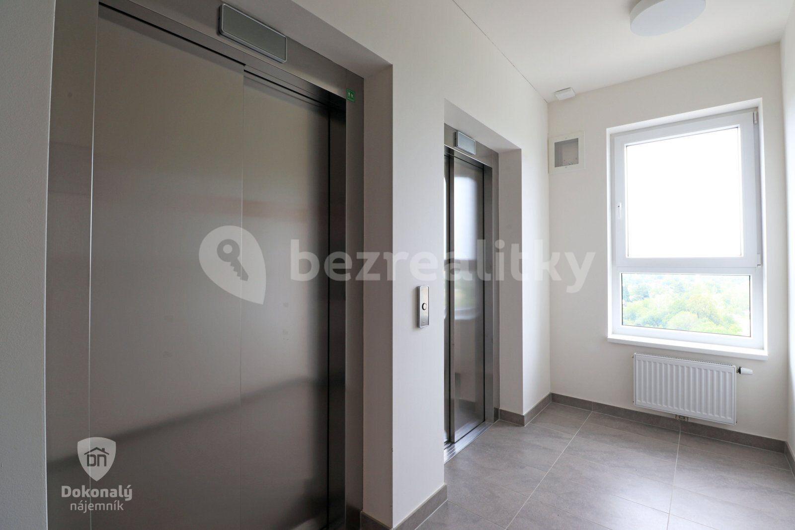 Prenájom bytu 2-izbový 57 m², Malkovského, Praha, Praha