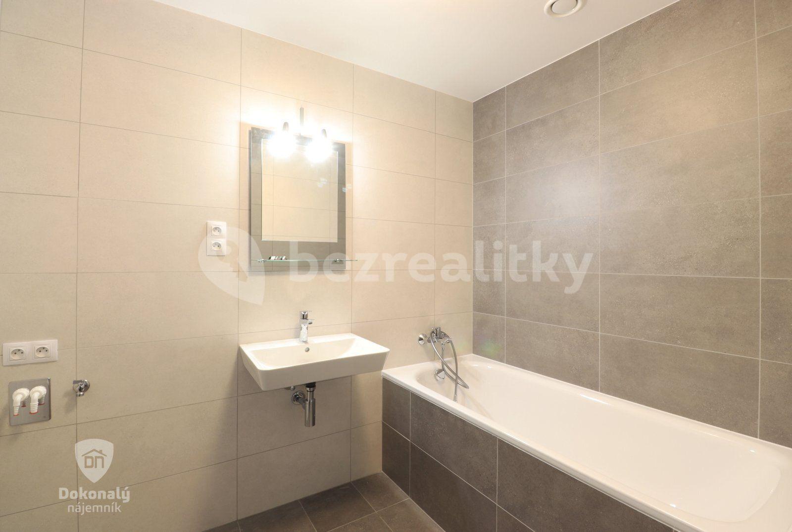 Prenájom bytu 2-izbový 57 m², Malkovského, Praha, Praha