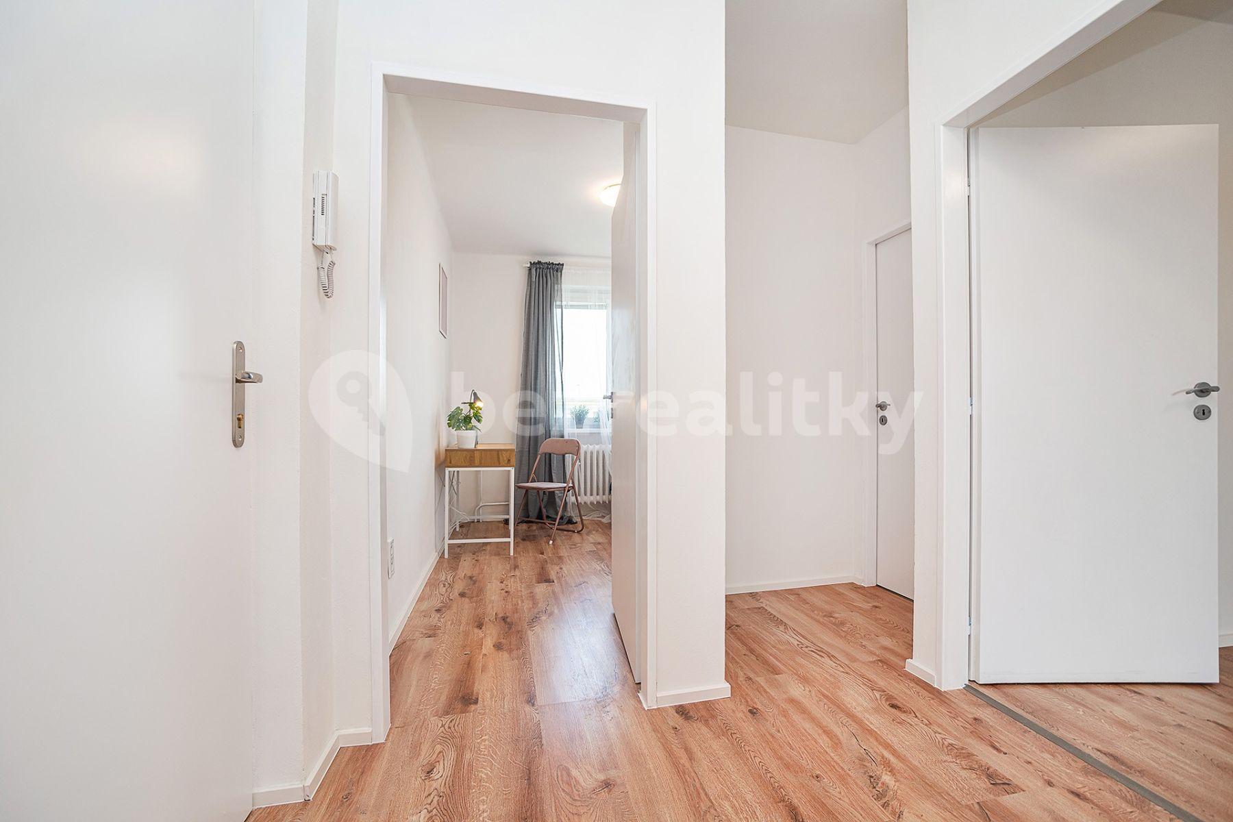 Predaj bytu 4-izbový 74 m², Hrusická, Praha, Praha