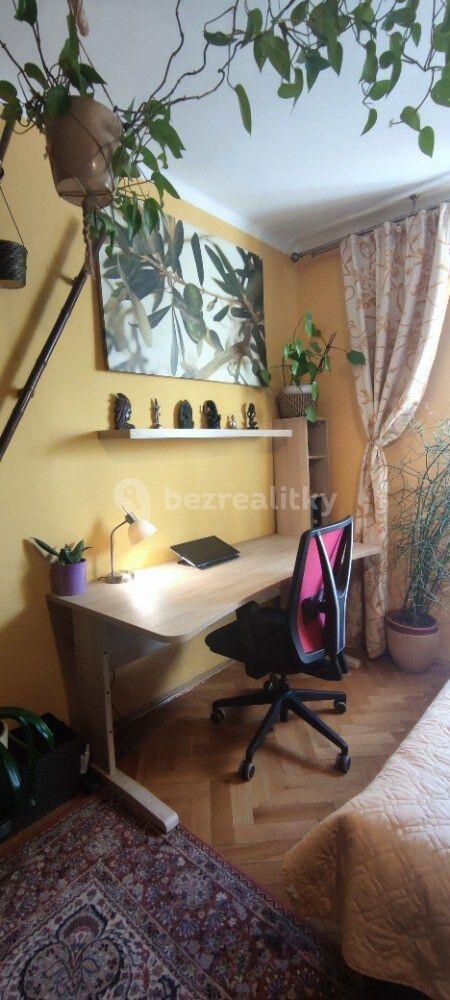 Prenájom bytu 2-izbový 16 m², Biskupcova, Praha, Praha