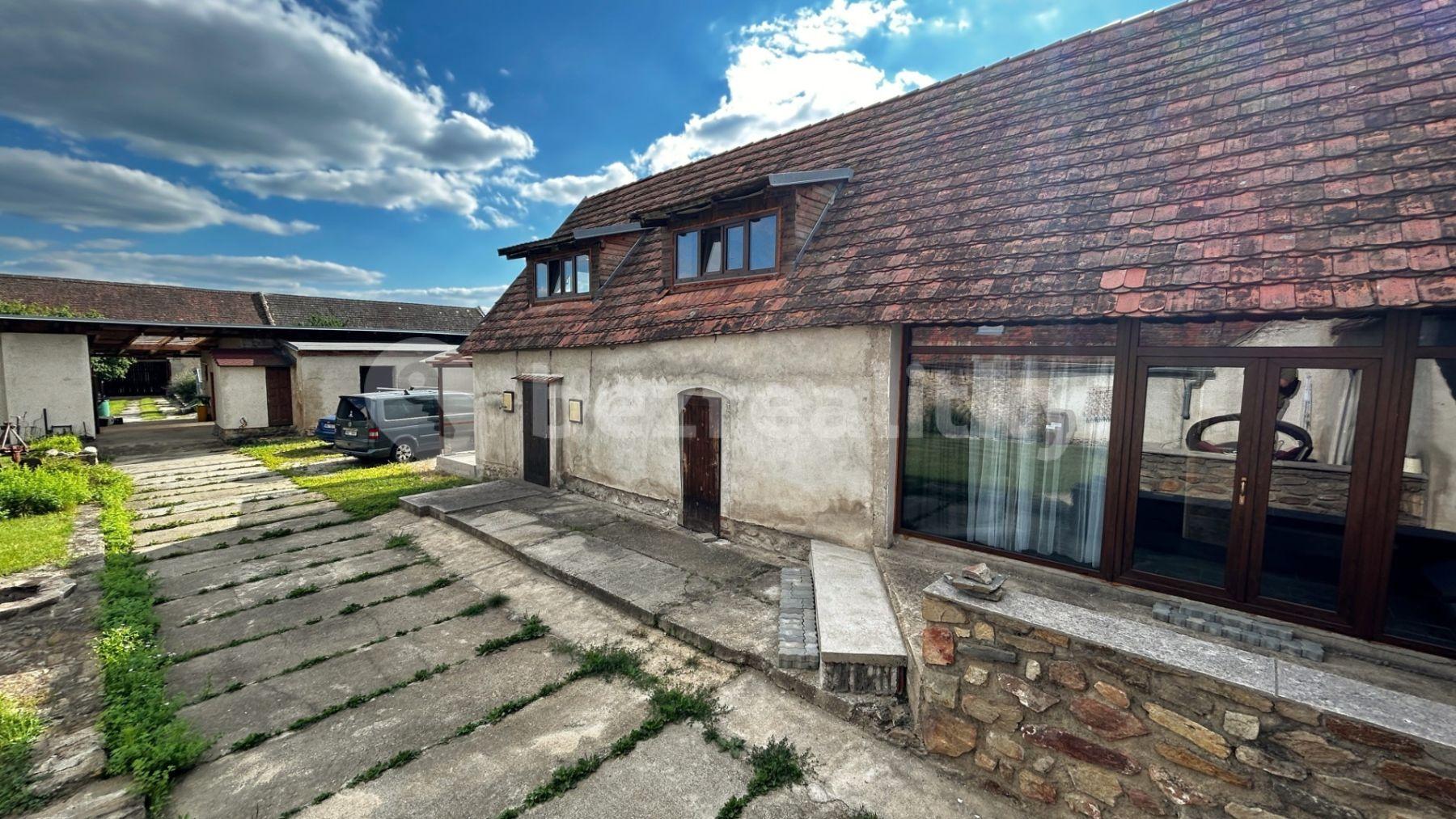 Predaj domu 850 m², pozemek 4.086 m², Štítary, Jihomoravský kraj