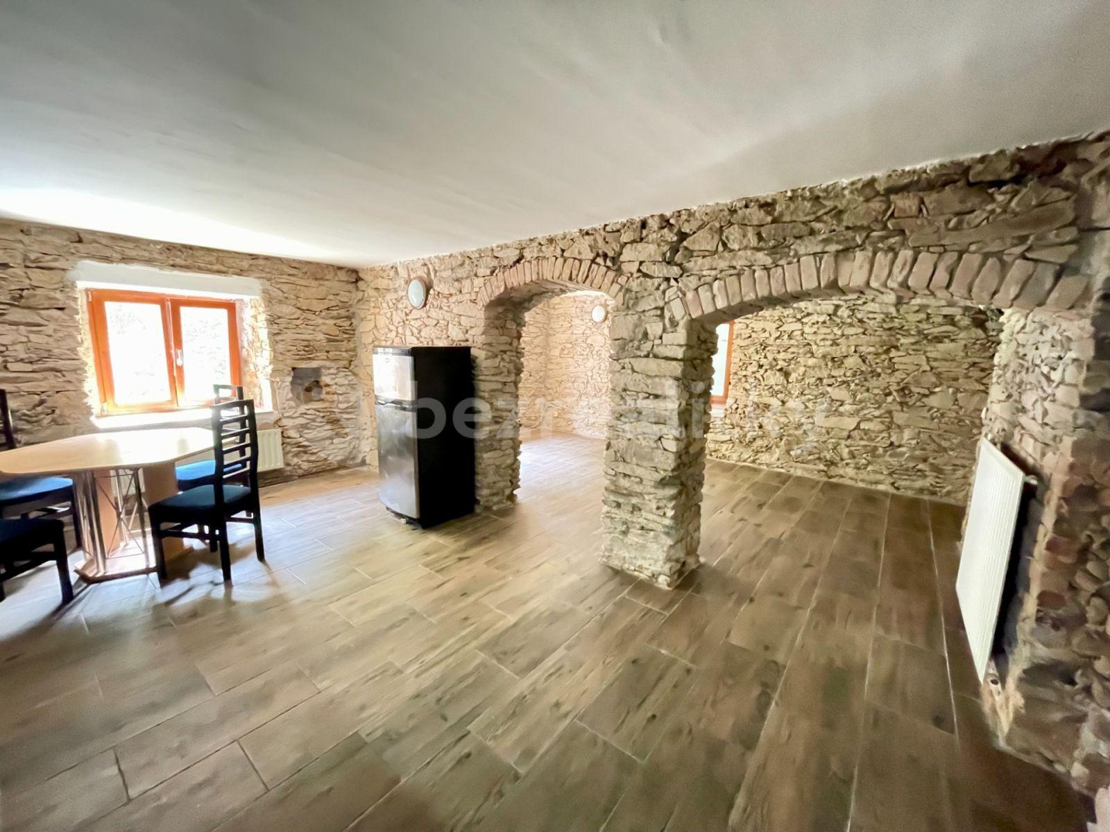 Predaj domu 456 m², pozemek 1.267 m², Malešov, Středočeský kraj