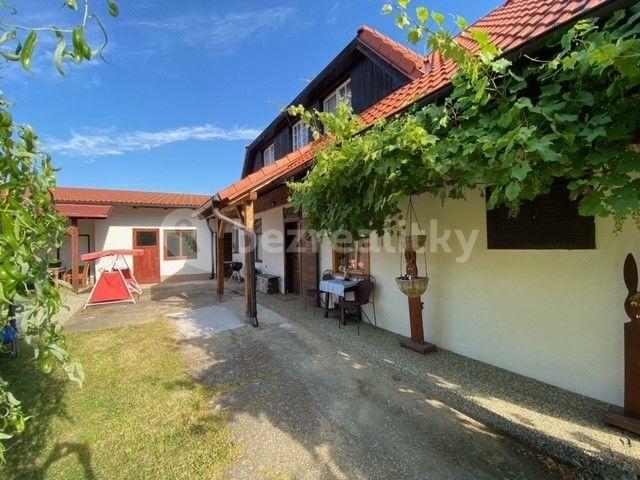 Predaj domu 165 m², pozemek 305 m², Býchory, Středočeský kraj