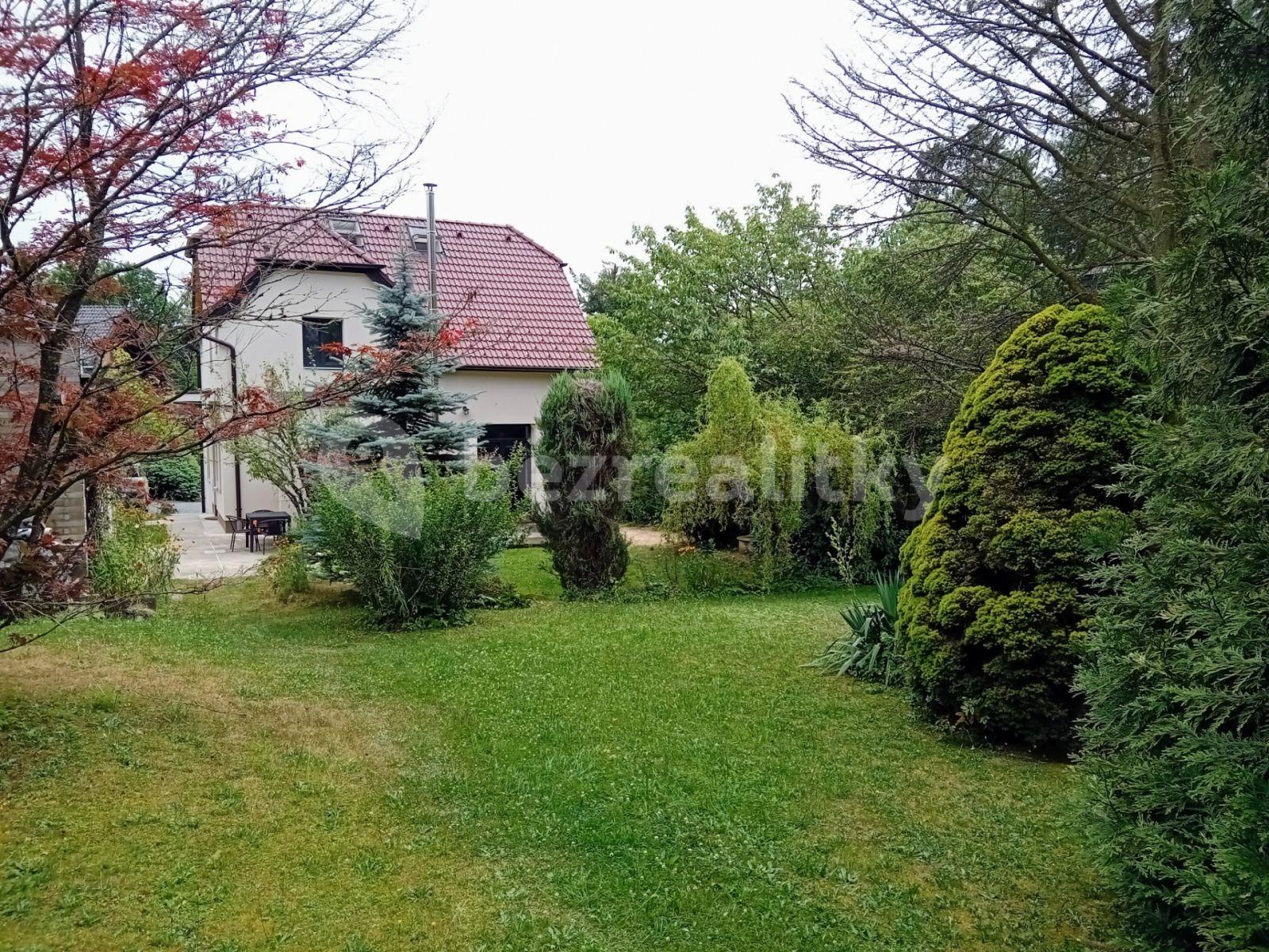 Predaj domu 152 m², pozemek 846 m², Pražská, Jevany, Středočeský kraj