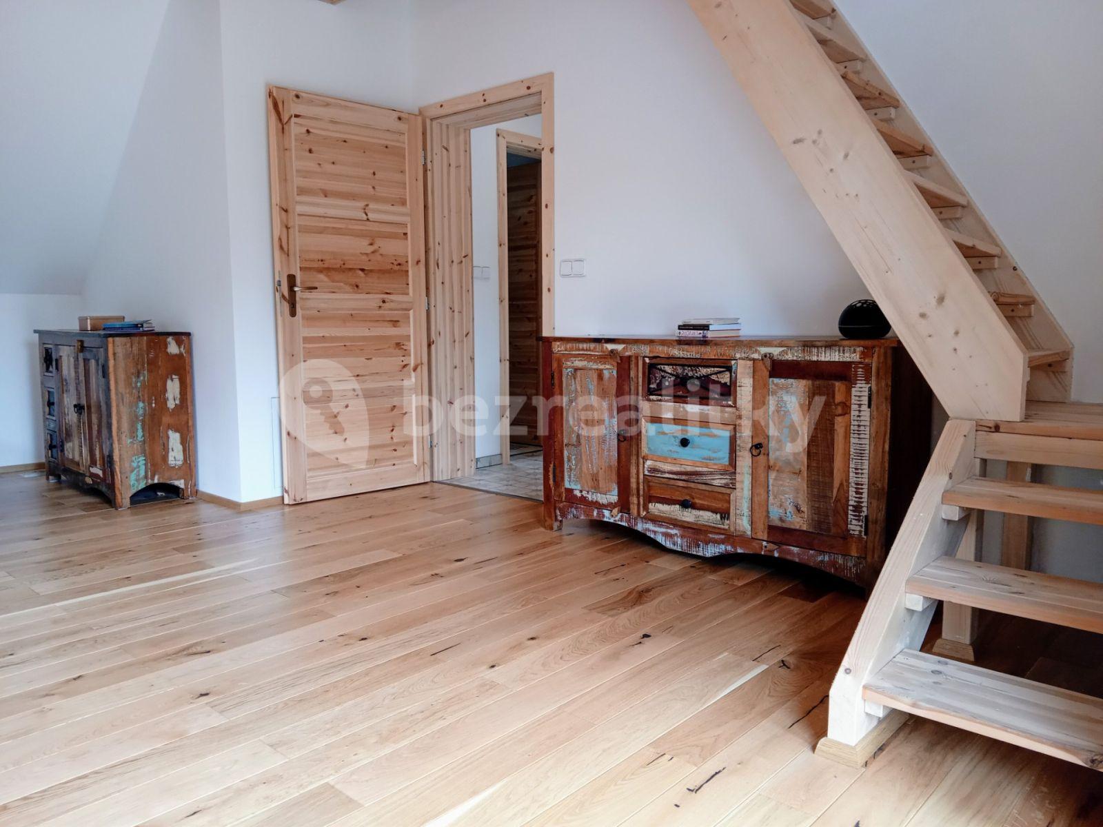 Predaj domu 152 m², pozemek 846 m², Pražská, Jevany, Středočeský kraj