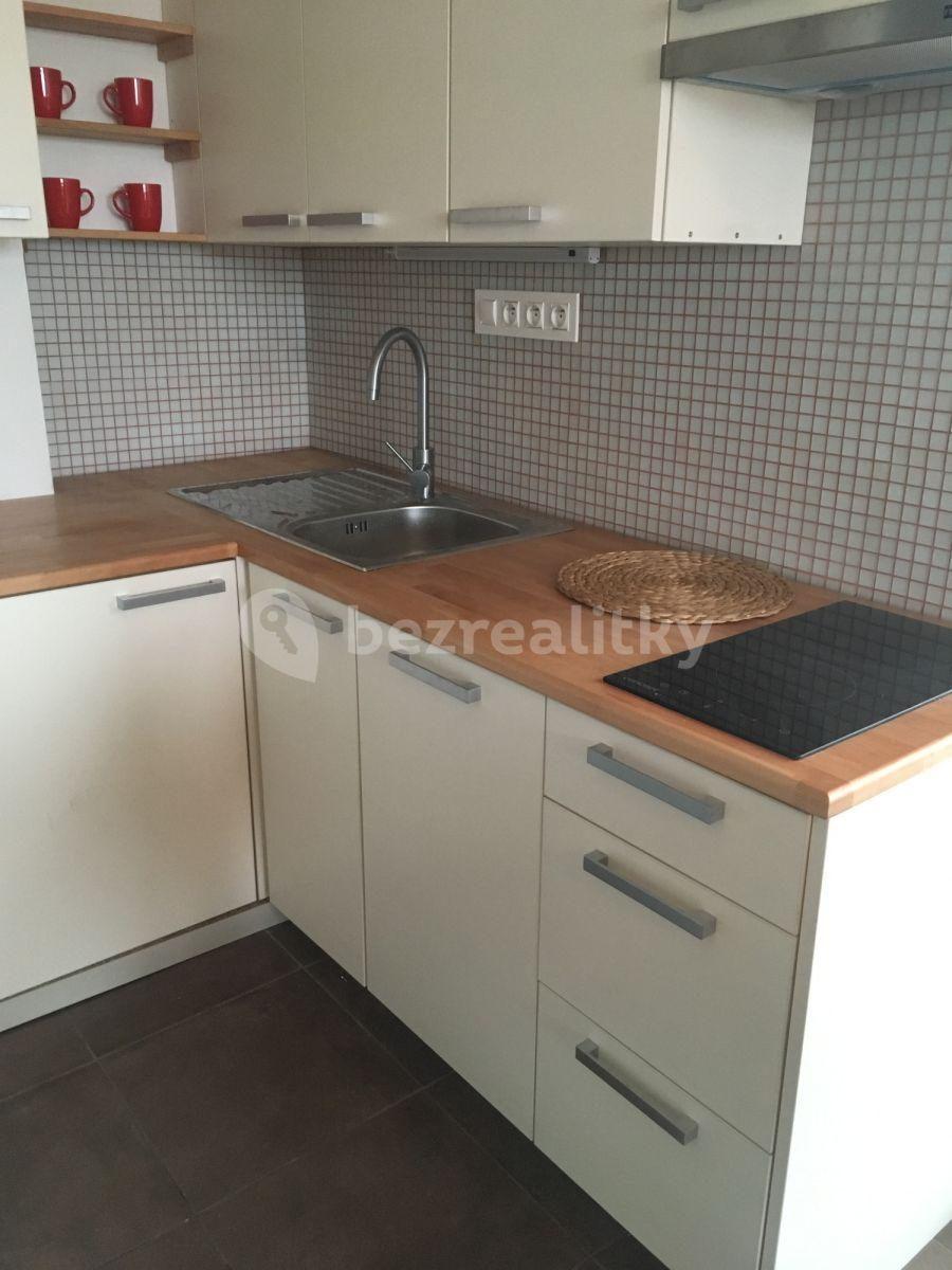 Prenájom bytu 1-izbový 32 m², Bělohorská, Praha, Praha