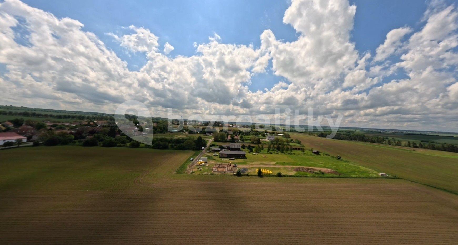 Predaj pozemku 4.564 m², Vitice, Středočeský kraj