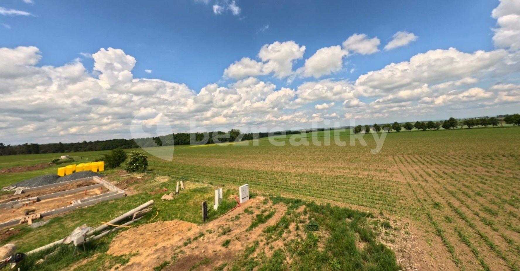 Predaj pozemku 4.564 m², Vitice, Středočeský kraj