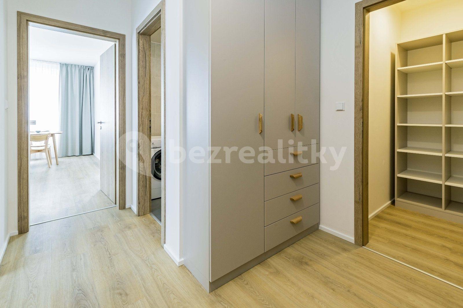 Prenájom bytu 2-izbový 56 m², U Pergamenky, Praha, Praha