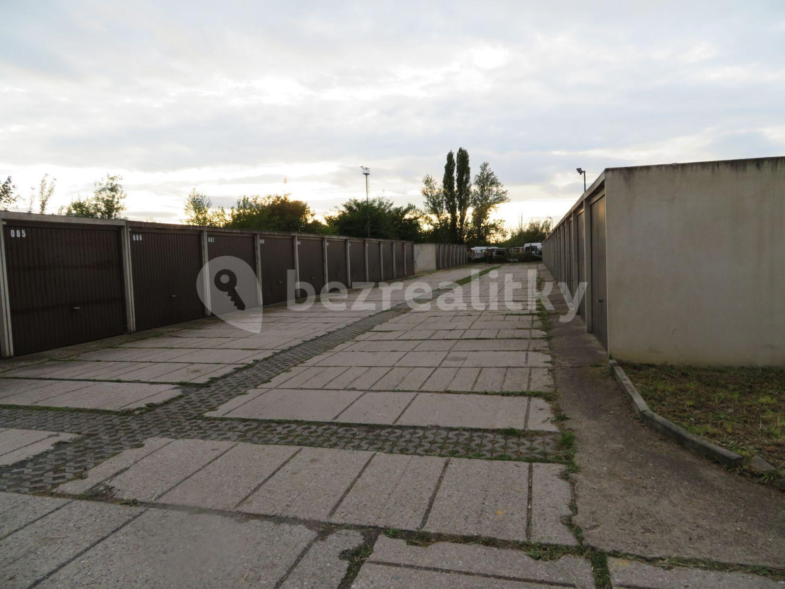 Predaj garáže 17 m², Brandýs nad Labem-Stará Boleslav, Středočeský kraj