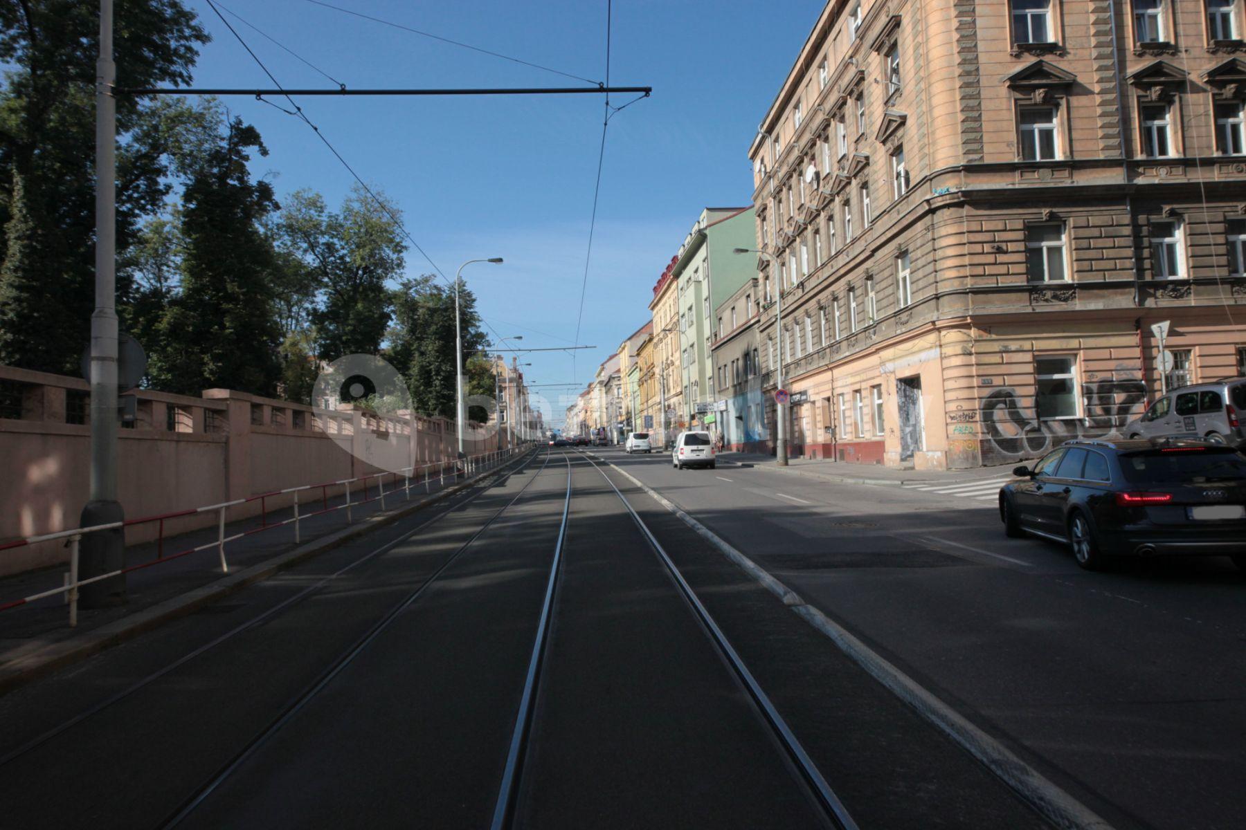 Prenájom bytu 2-izbový 36 m², Plzeňská, Praha, Praha