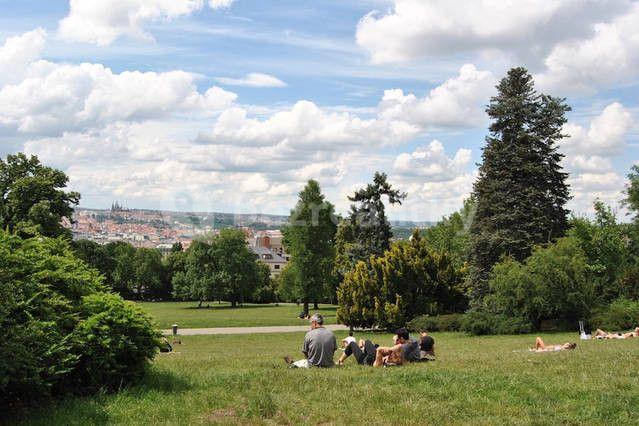 Prenájom bytu 3-izbový 113 m², Čáslavská, Praha, Praha