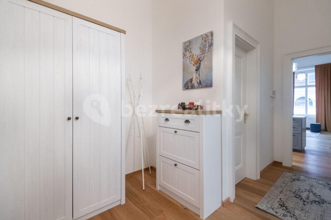 Prenájom bytu 2-izbový 55 m², Plzeňská, Praha, Praha