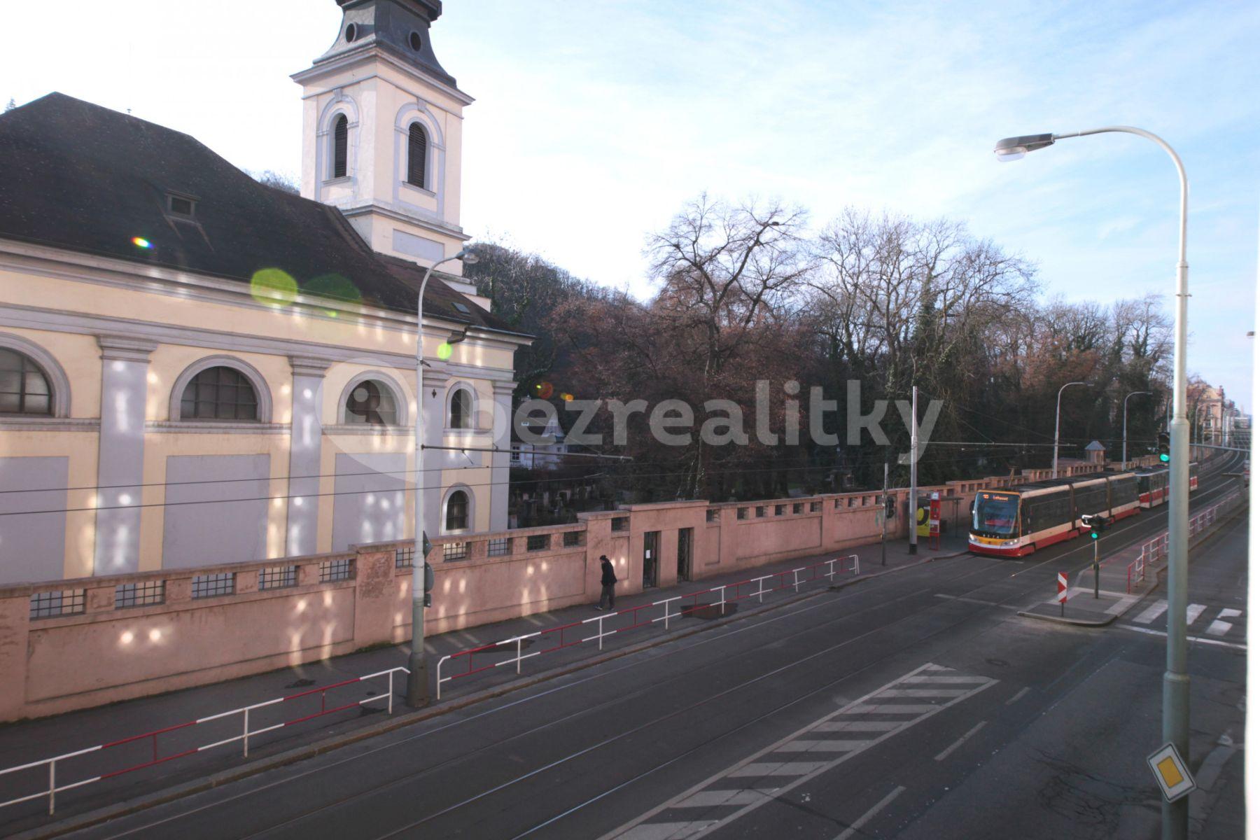 Prenájom bytu 2-izbový 55 m², Plzeňská, Praha, Praha