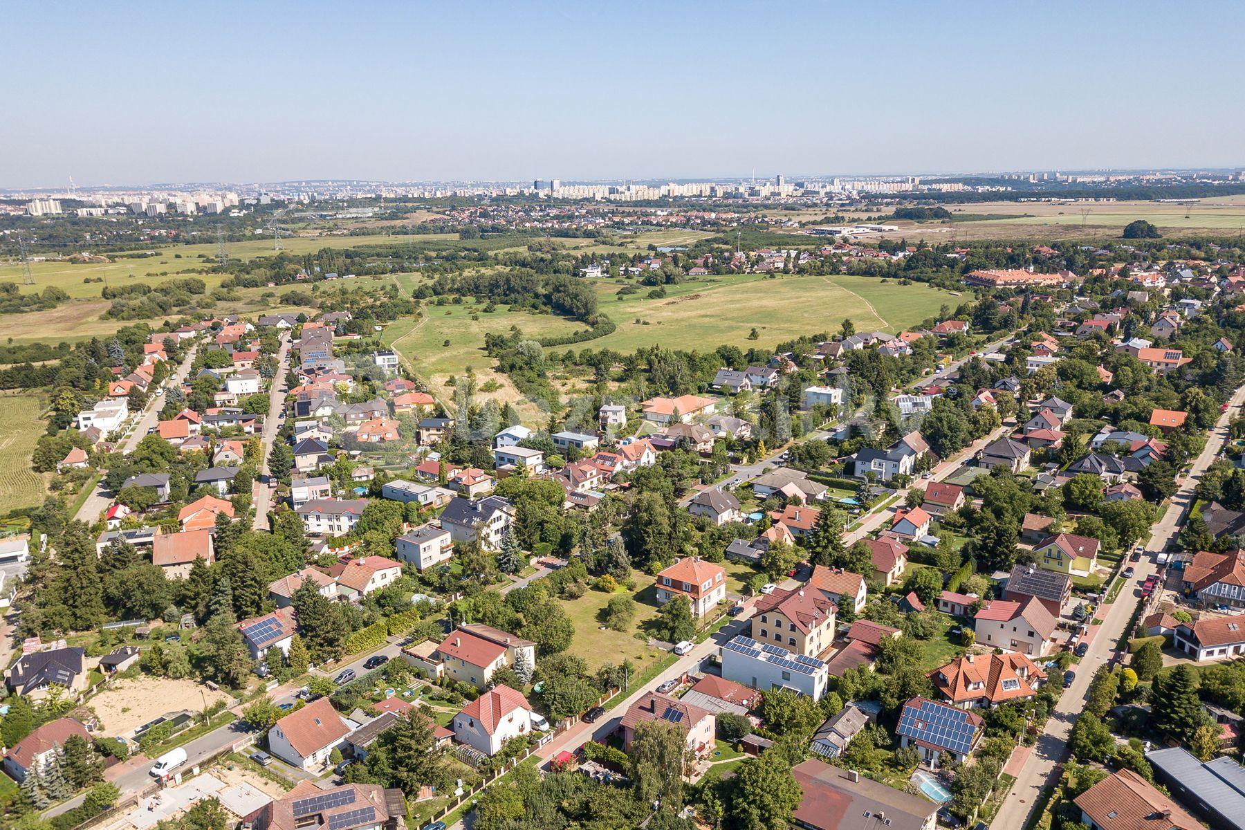 Predaj pozemku 1.000 m², Lipenská, Praha, Praha