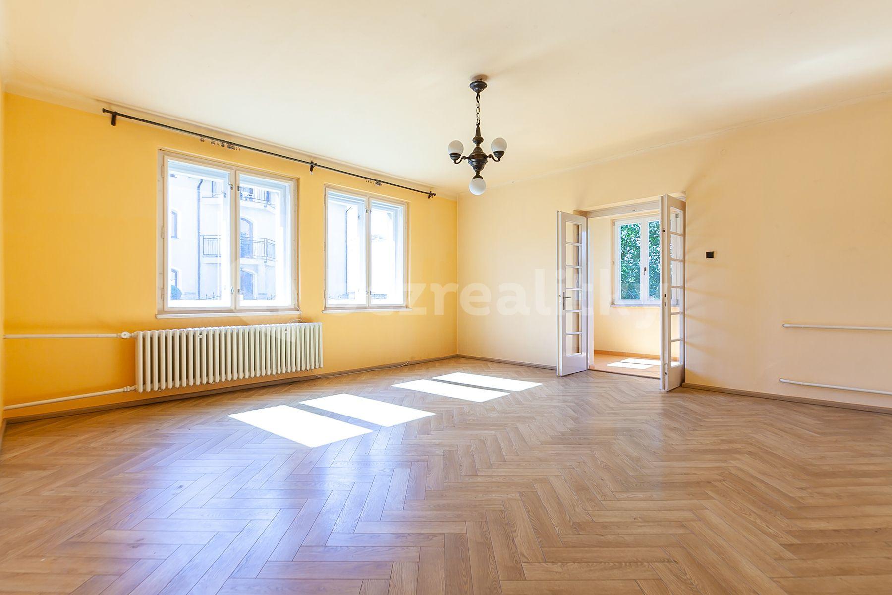 Predaj pozemku 1.182 m², Lipenská, Praha, Praha