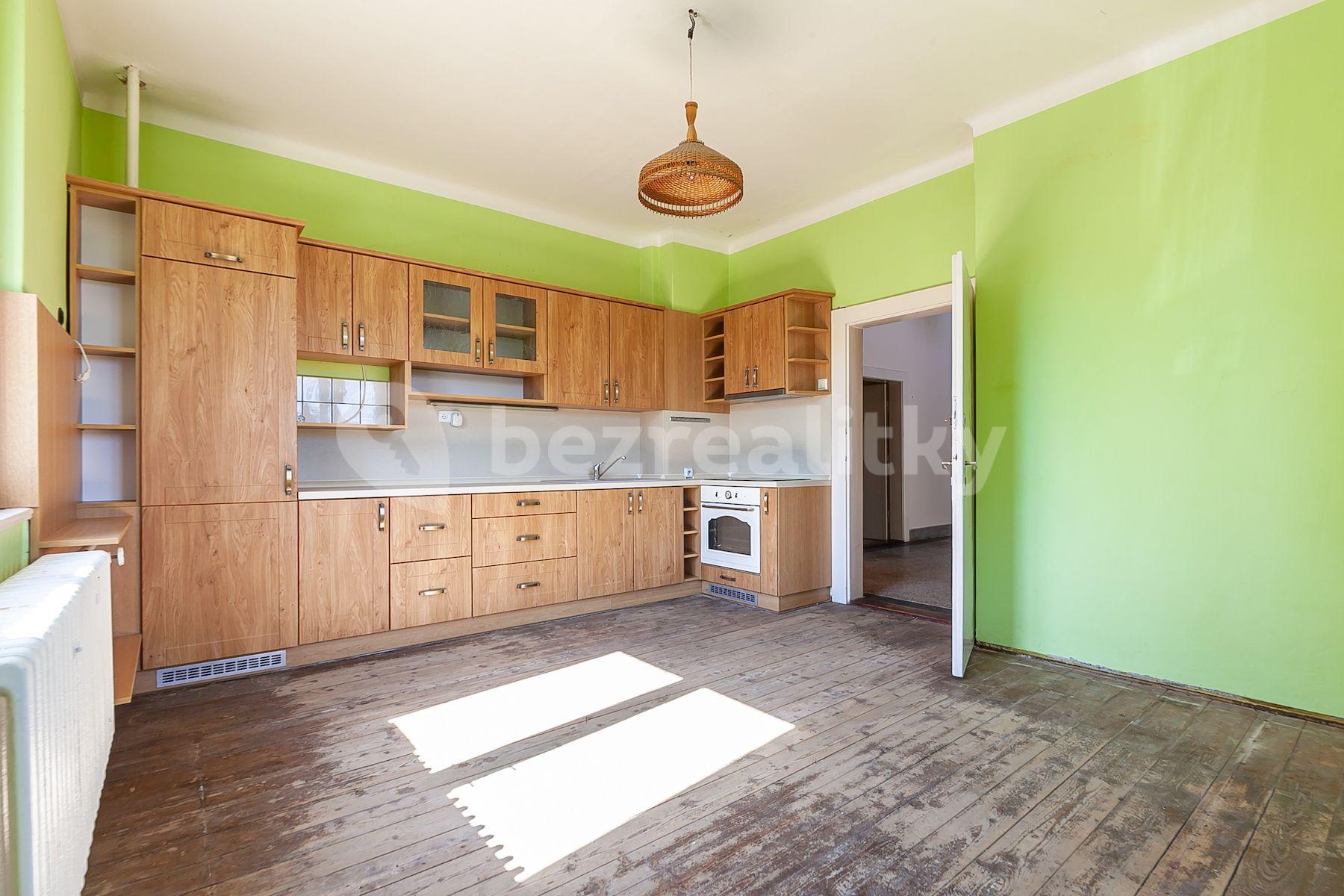 Predaj pozemku 1.182 m², Lipenská, Praha, Praha