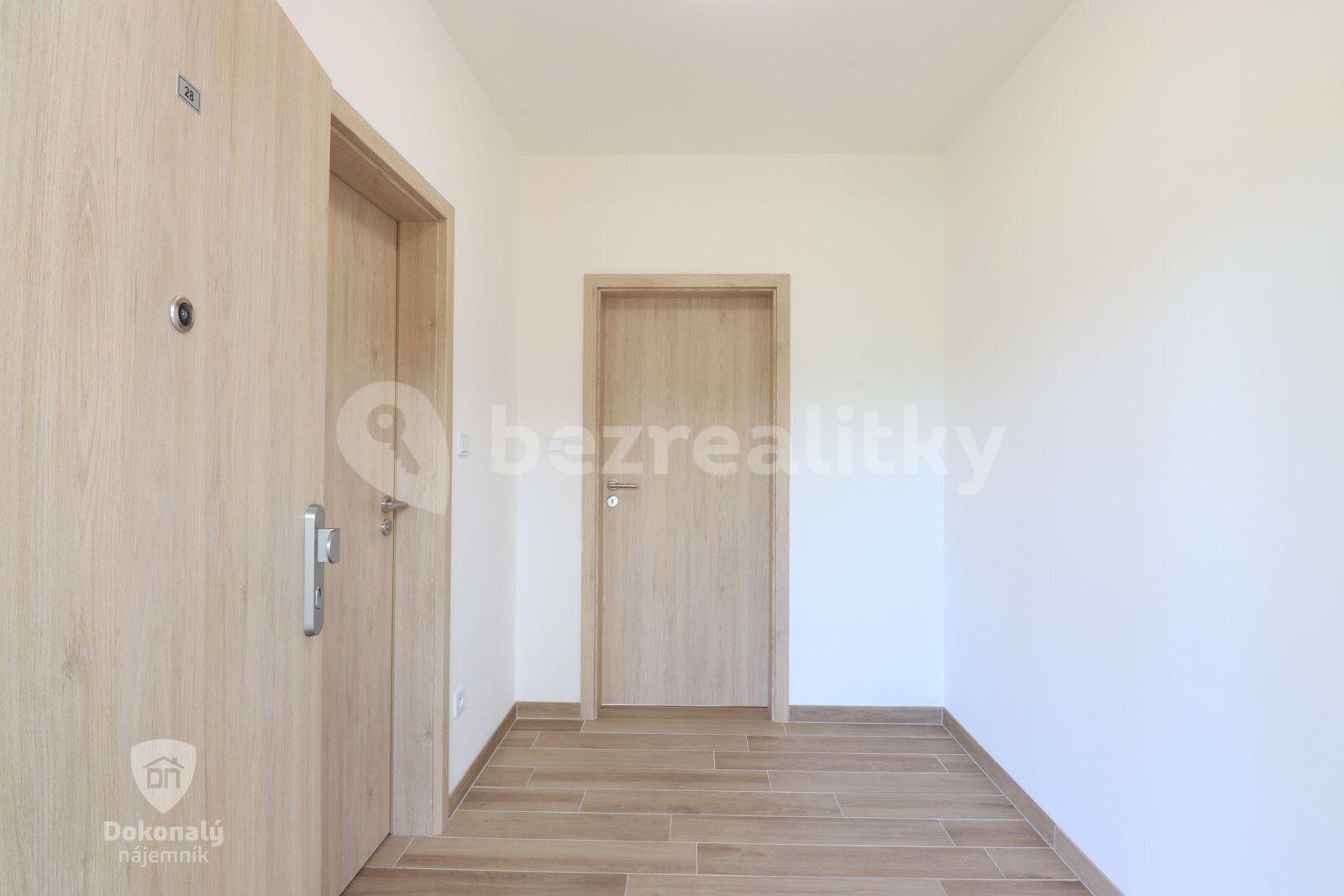 Prenájom bytu 1-izbový 37 m², Lázeňská, Slaný, Středočeský kraj