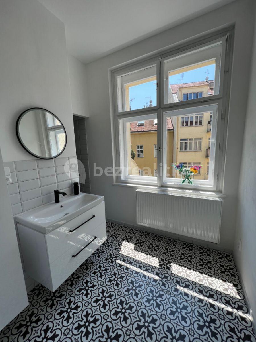 Prenájom bytu 3-izbový 92 m², Anglická, Praha, Praha