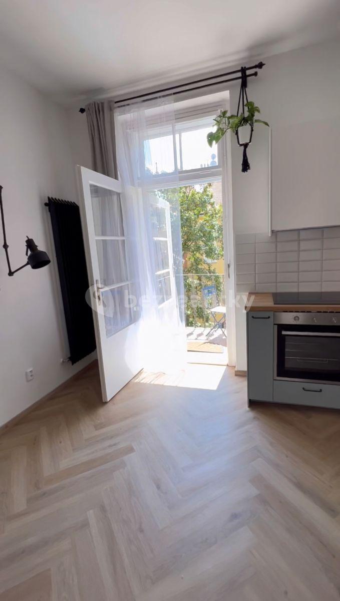 Prenájom bytu 3-izbový 92 m², Anglická, Praha, Praha