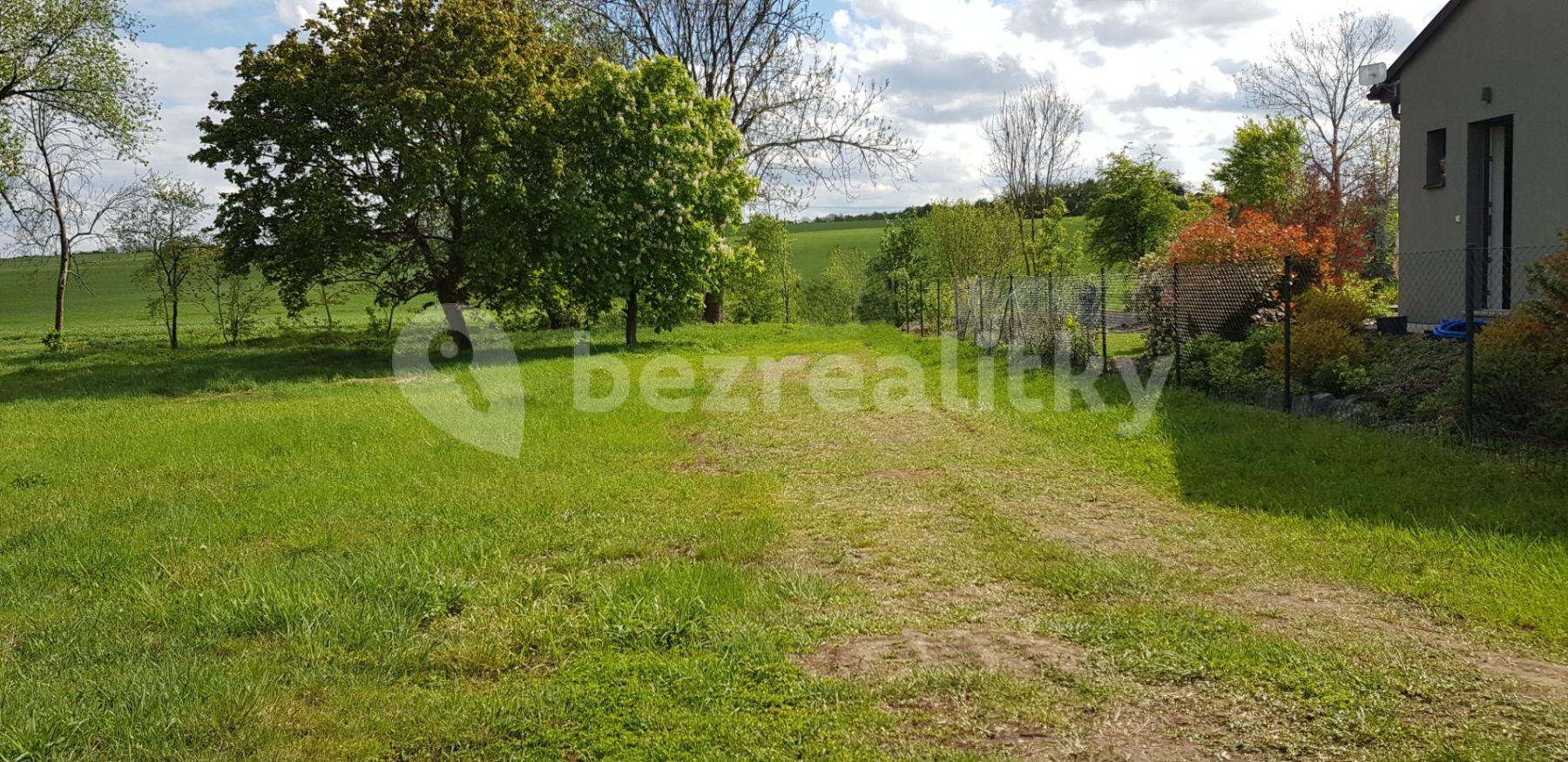 Predaj pozemku 1.040 m², Pod Kapličkou, Předboj, Středočeský kraj