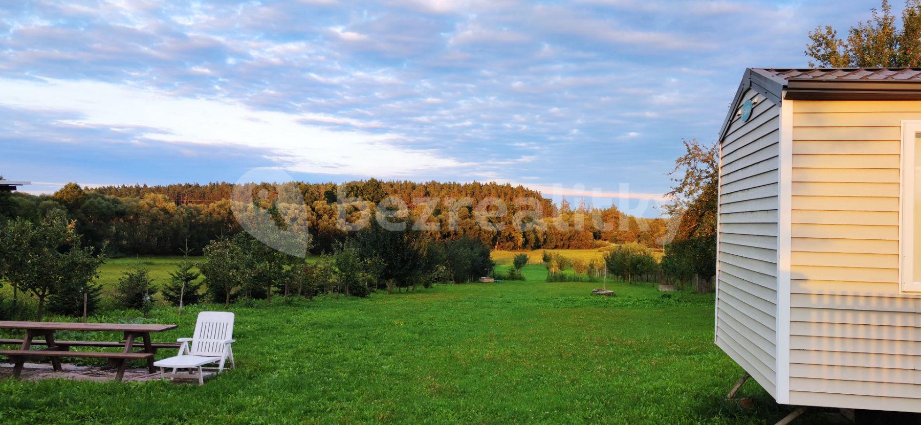 Predaj pozemku 3.654 m², Bernartice, Jihočeský kraj