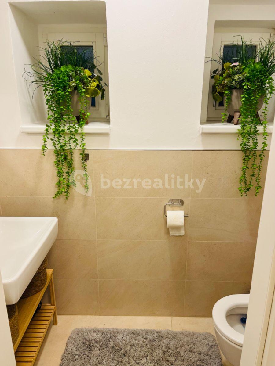 Predaj nebytového priestoru 56 m², Lucemburská, Praha, Praha