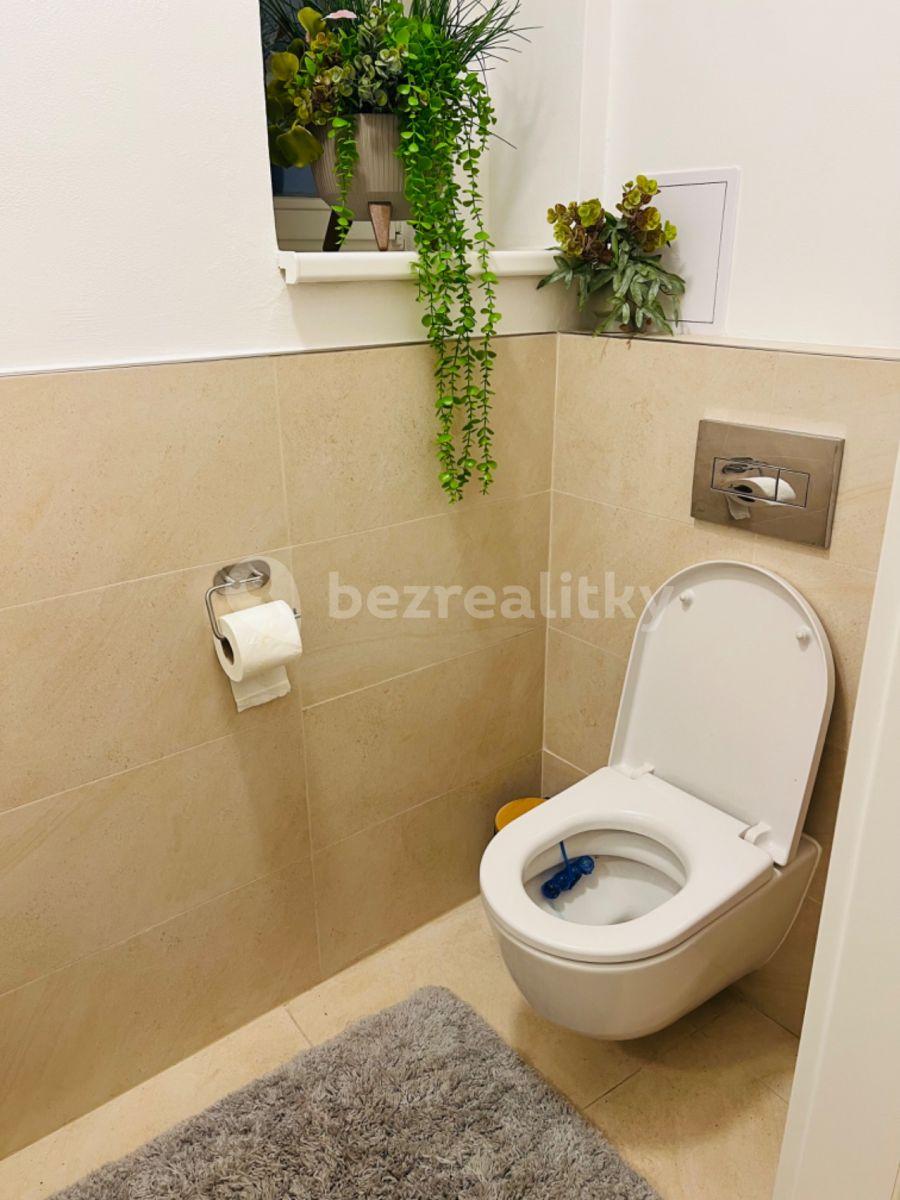 Predaj nebytového priestoru 56 m², Lucemburská, Praha, Praha