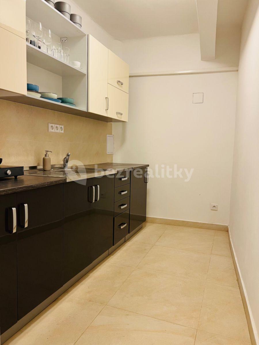 Predaj nebytového priestoru 56 m², Lucemburská, Praha, Praha